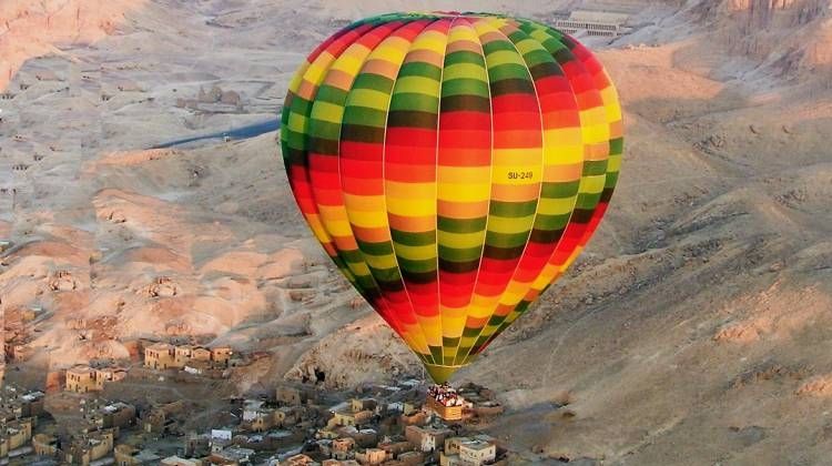 Hot Air Ballon Ride in Luxor 